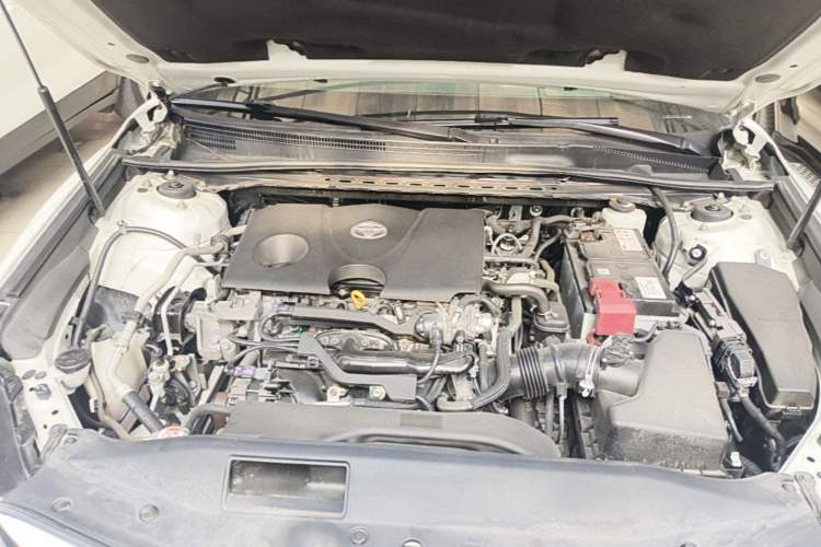 Used Toyota Camry 2019 2.0G Luxury Edition China VI Standard Engine Bay