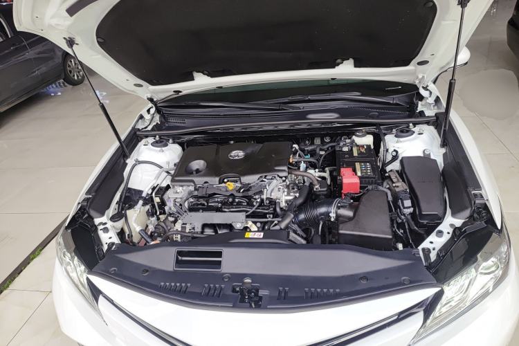 Used Toyota Camry 2019 2.5G Luxury Edition China VI Standard Engine Bay