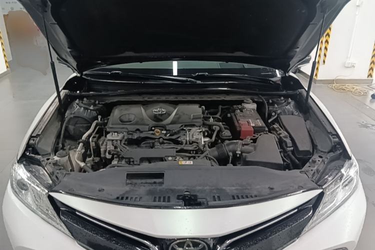 Used Toyota Camry 2019 2.5G Luxury Edition China V Standard Engine Bay