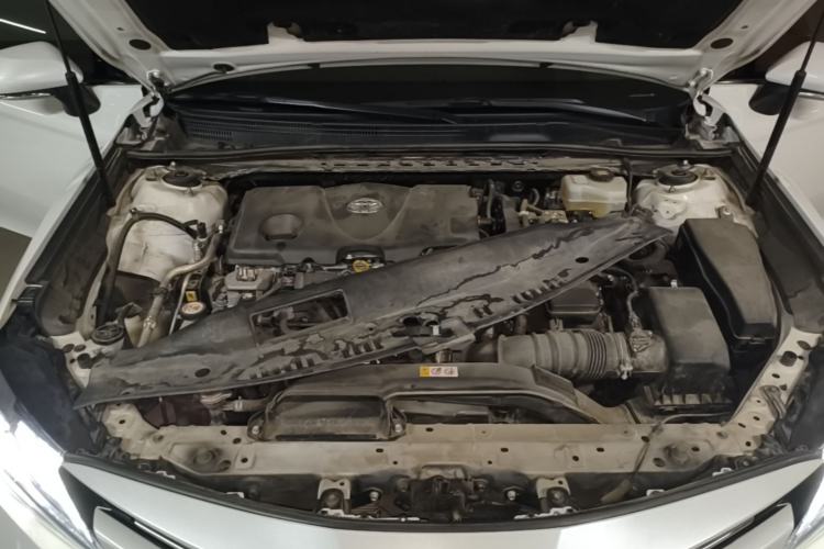 Used Toyota Camry 2019 Dual-Engine 2.5 HG Luxury Edition China VI Standard Engine Bay