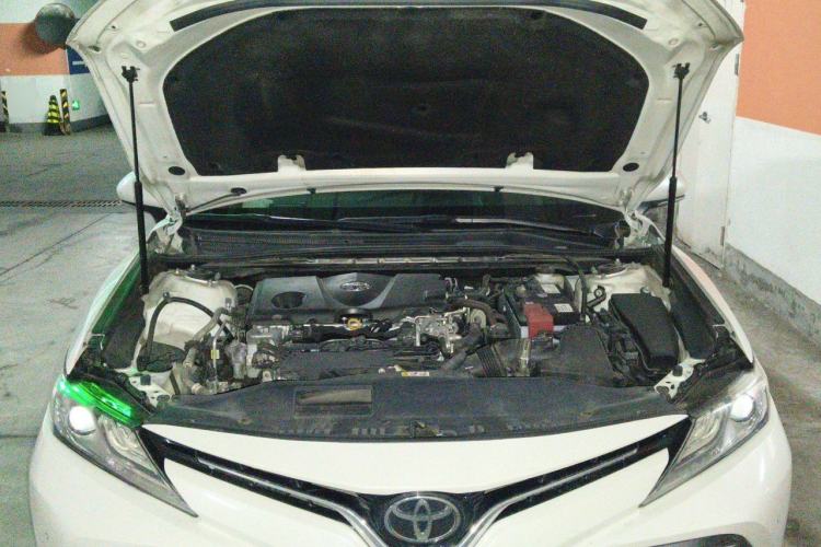 Used Toyota Camry 2019 2.5G Luxury Edition China VI Standard Engine Bay