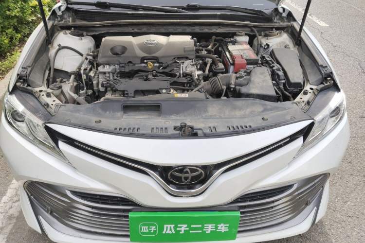 Used Toyota Camry 2019 2.5G Luxury Edition China V Standard Engine Bay