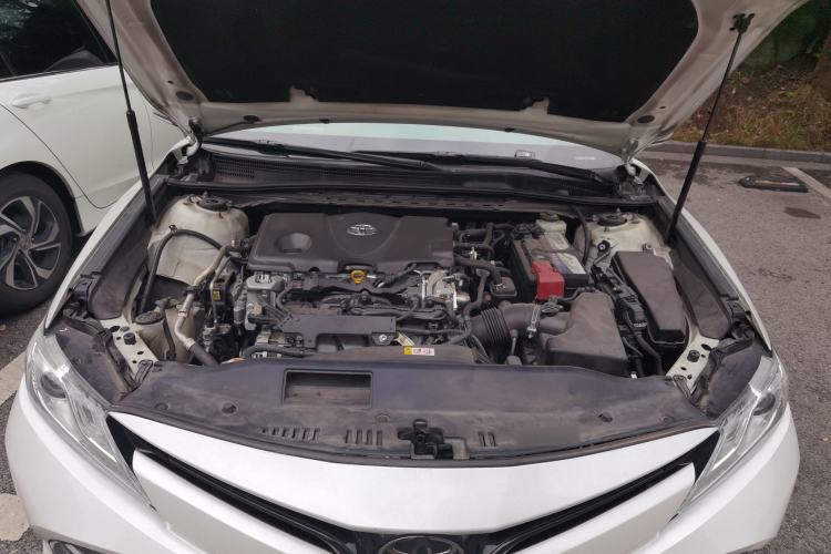 Used Toyota Camry 2019 2.5G Luxury Edition China V Standard Engine Bay