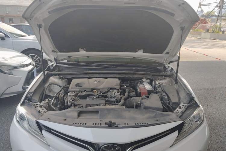 Used Toyota Camry 2019 2.5G Luxury Edition China VI Standard Engine Bay