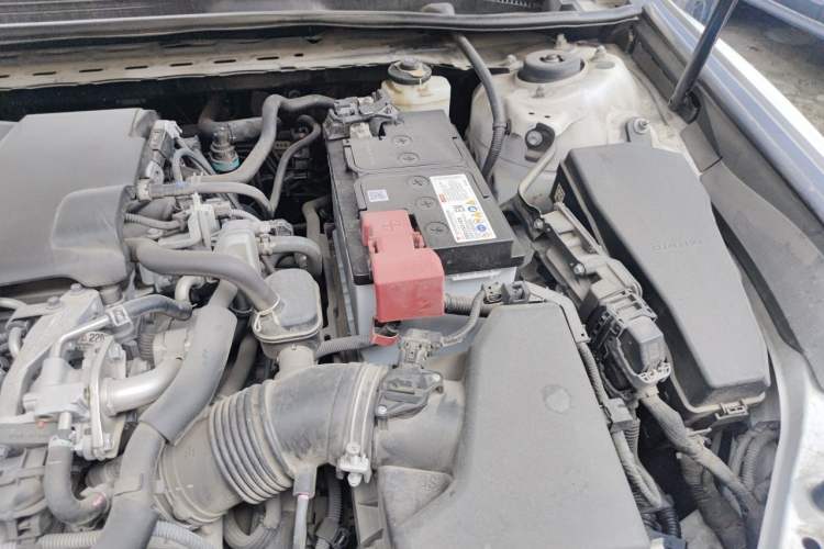 Used Toyota Camry 2019 2.5G Luxury Edition China V Standard Engine Bay Left