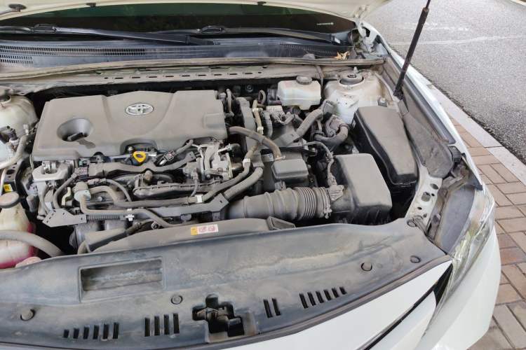 Used Toyota Camry 2019 Dual-Engine 2.5 HG Luxury Edition China V Standard Engine Bay Left