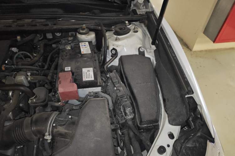 Used Toyota Camry 2019 2.0G Luxury Edition China VI Standard Engine Bay Left