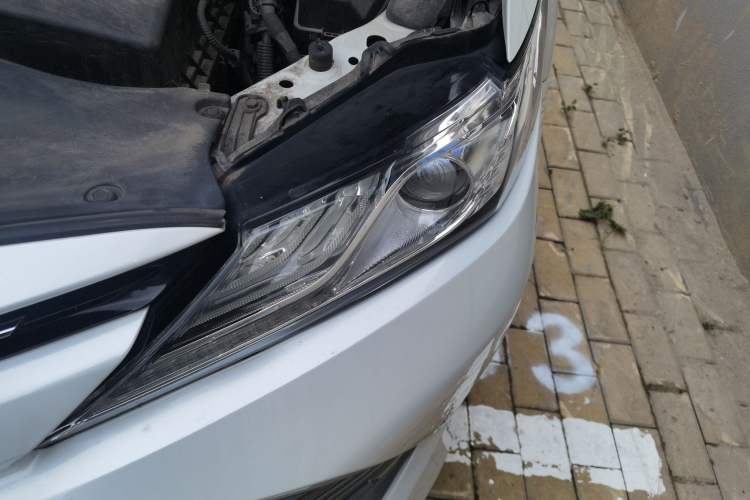Used Toyota Camry 2019 2.5G Luxury Edition China VI Standard Engine Bay Left