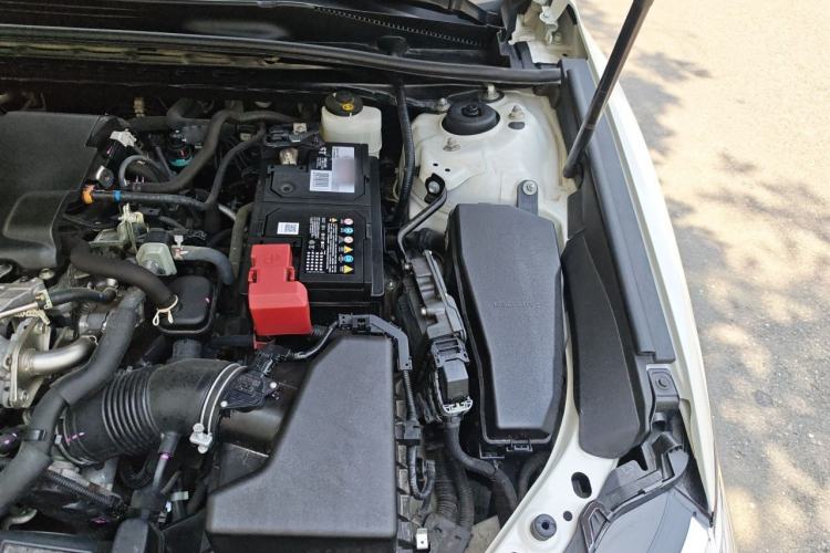 Used Toyota Camry 2019 2.5S FENGSHANG Version China VI Standard Engine Bay Left