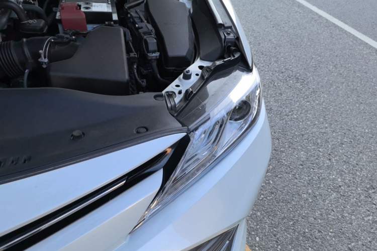 Used Toyota Camry 2019 Revised Version 2.0G Luxury Edition Engine Bay Left