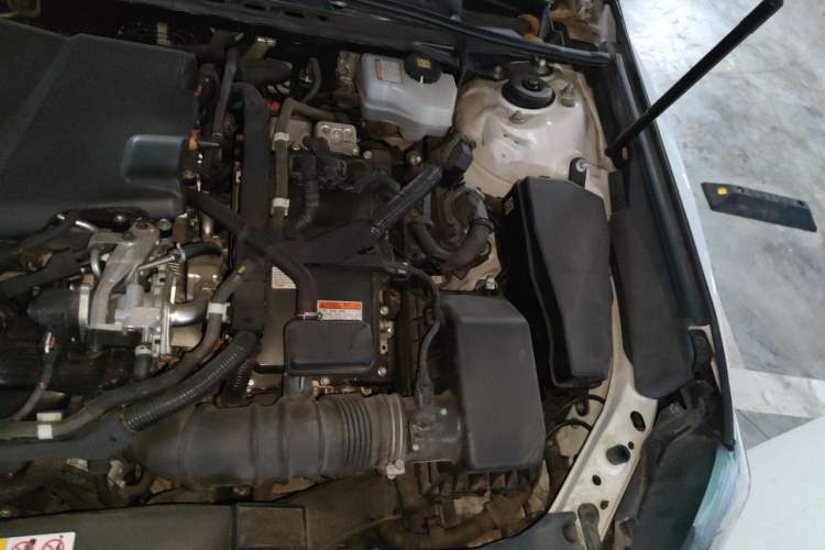 Used Toyota Camry 2019 Dual-Engine 2.5 HG Luxury Edition China VI Standard Engine Bay Left