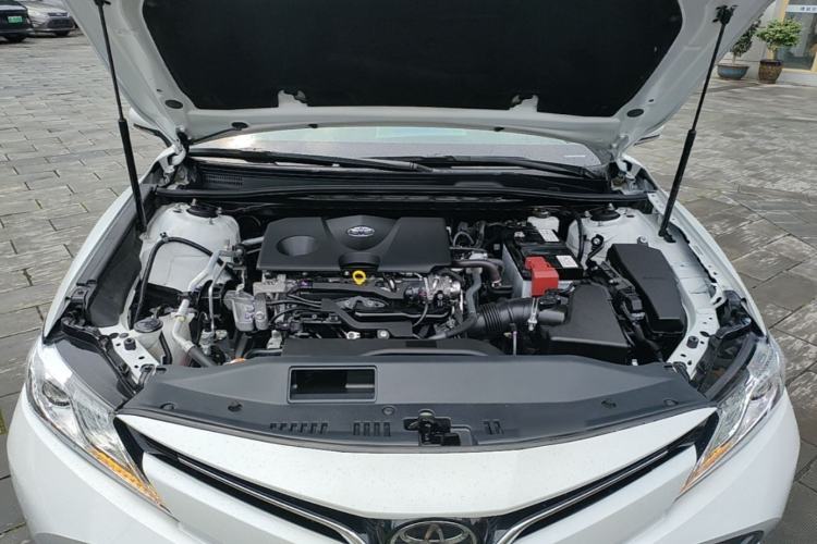 Used Toyota Camry 2019 2.0G Luxury Edition China VI Standard Engine Bay
