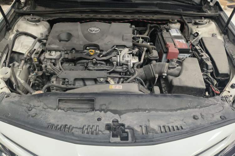 Used Toyota Camry 2019 2.5S FENGSHANG Version China VI Standard Engine Bay