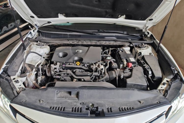 Used Toyota Camry 2019 Revised Version 2.0G Luxury Edition Engine Bay