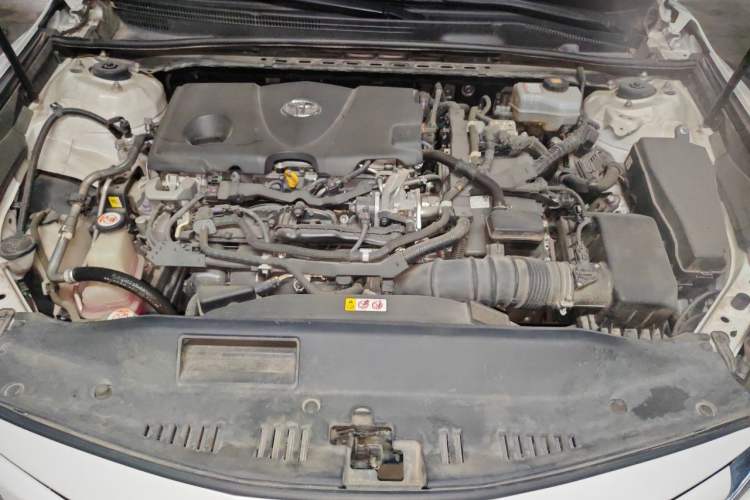 Used Toyota Camry 2019 Dual-Engine 2.5 HG Luxury Edition China VI Standard Engine Bay
