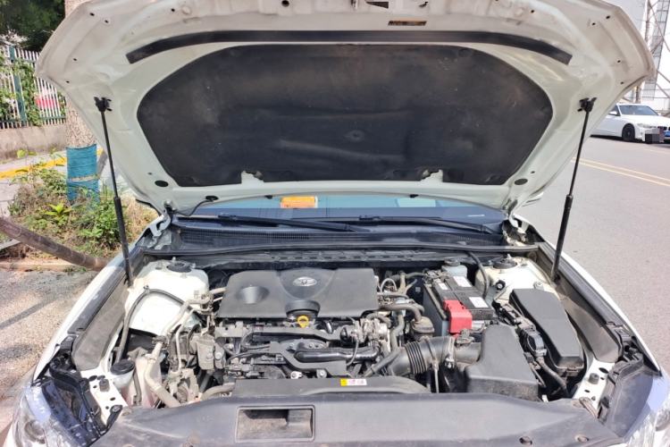 Used Toyota Camry 2019 Revised Version 2.0G Luxury Edition Engine Bay