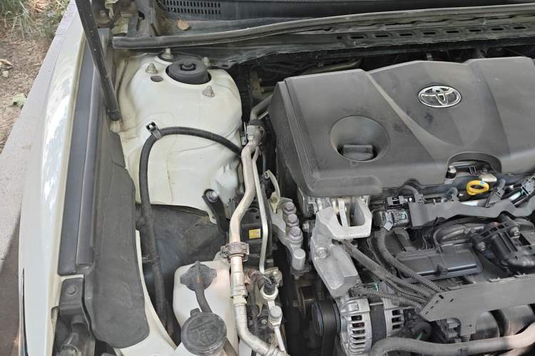 Used Toyota Camry 2019 Revised Version 2.5G Luxury Edition Engine Bay Right