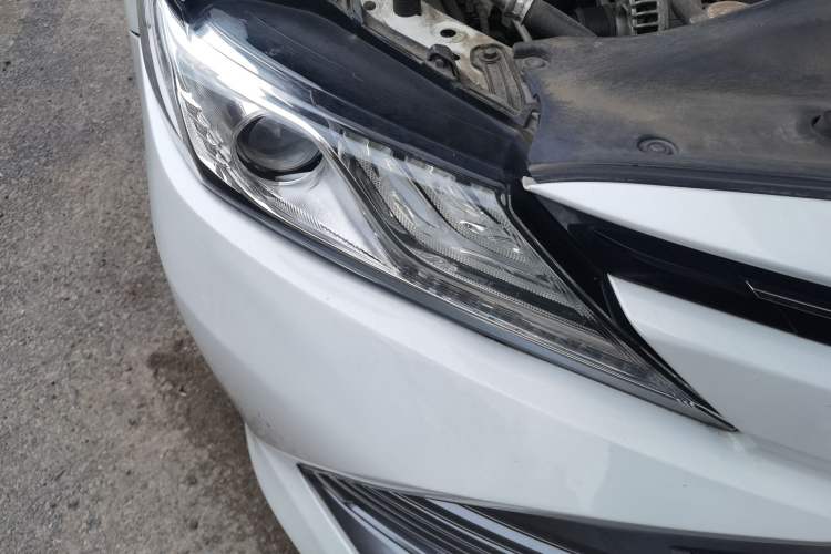 Used Toyota Camry 2019 2.5G Luxury Edition China VI Standard Engine Bay Right