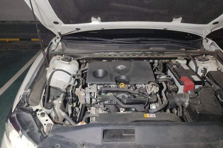 Used Toyota Camry 2019 Revised Version 2.0G Luxury Edition Engine Bay Right