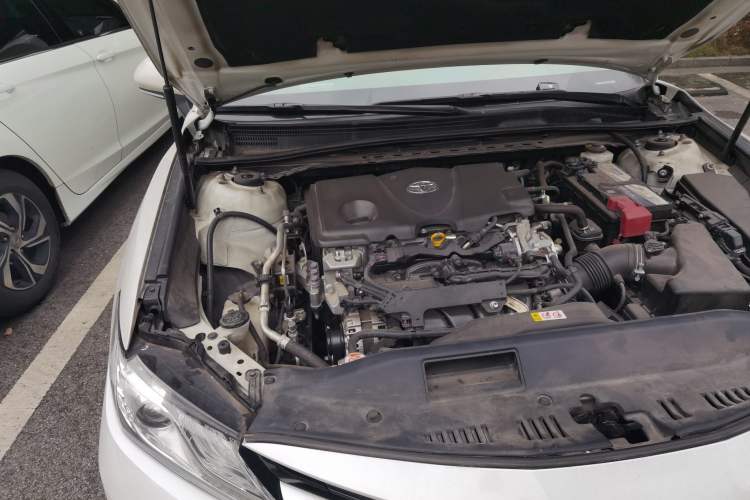Used Toyota Camry 2019 2.5G Luxury Edition China V Standard Engine Bay Right