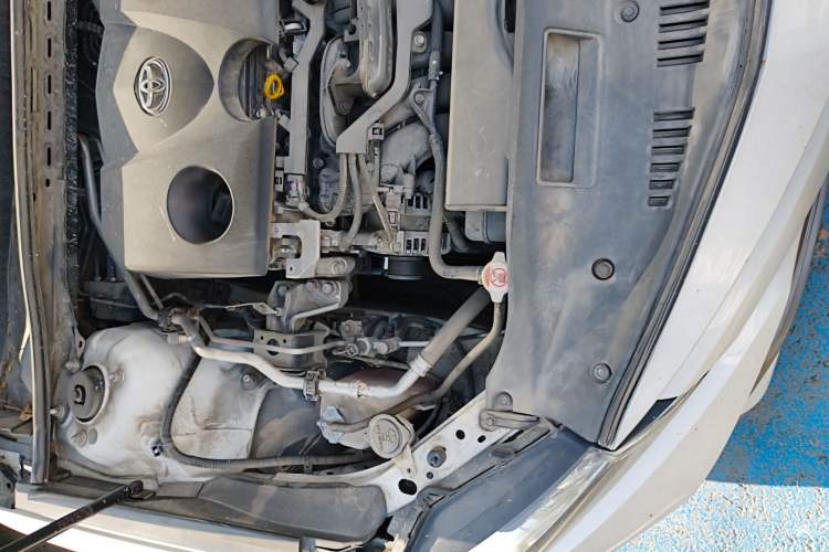 Used Toyota Camry 2019 2.0G Luxury Edition China VI Standard Engine Bay Right