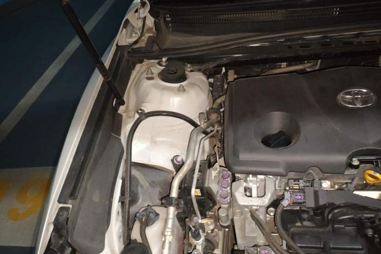 Used Toyota Camry 2019 Revised Version 2.5G Luxury Edition Engine Bay Right