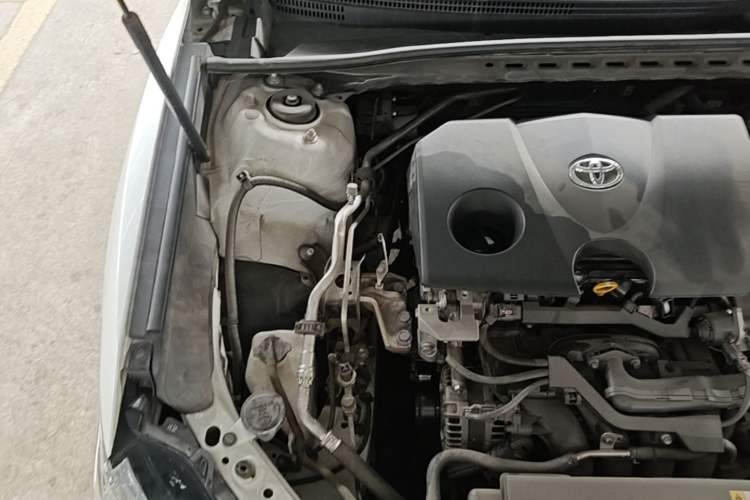 Used Toyota Camry 2019 Revised Version 2.0G Luxury Edition Engine Bay Right