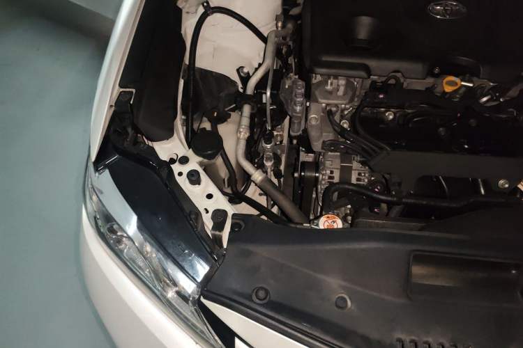 Used Toyota Camry 2019 2.5G Luxury Edition China VI Standard Engine Bay Right