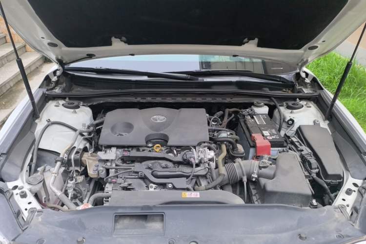 Used Toyota Camry 2019 Revised Version 2.0G Luxury Edition Engine Bay