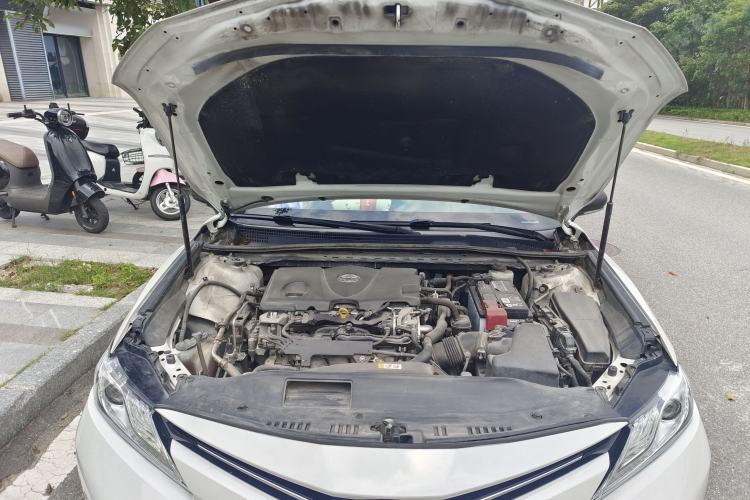 Used Toyota Camry 2019 2.5G Luxury Edition China VI Standard Engine Bay