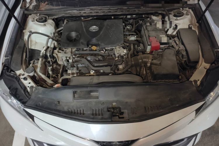 Used Toyota Camry 2019 Revised Version 2.0G Luxury Edition Engine Bay