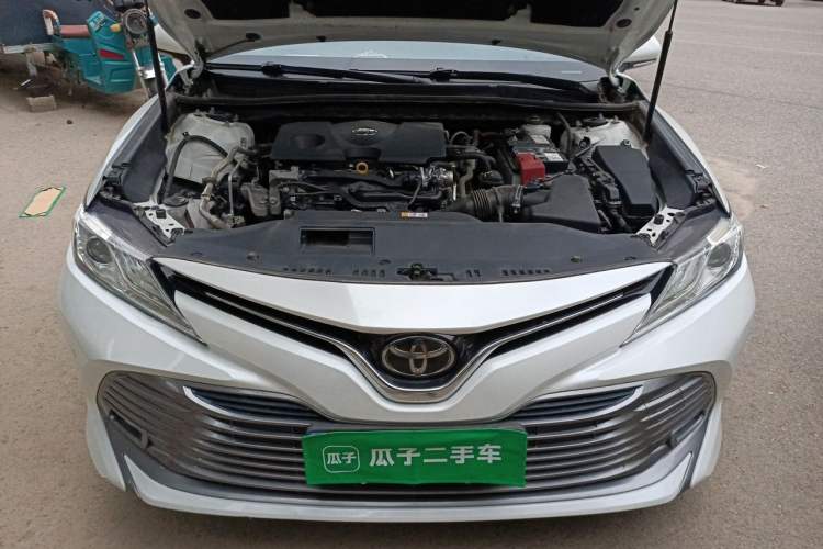 Used Toyota Camry 2019 Revised Version 2.0G Luxury Edition Engine Bay
