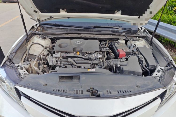 Used Toyota Camry 2019 2.0G Luxury Edition China VI Standard Engine Bay