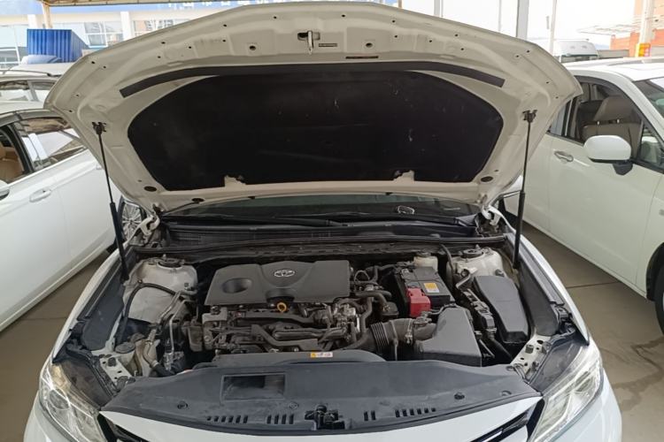 Used Toyota Camry 2019 2.0G Luxury Edition China VI Standard Engine Bay
