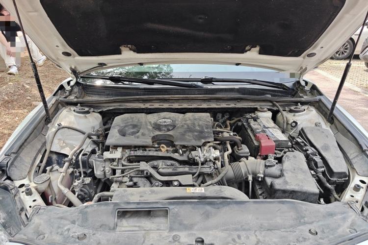 Used Toyota Camry 2019 2.0S FENGSHANG Version China V Standard Engine Bay