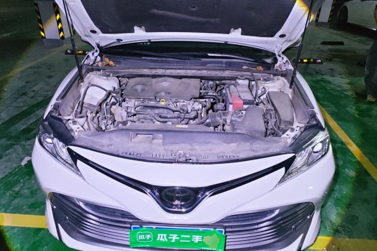Used Toyota Camry 2019 Revised Version 2.0G Luxury Edition Engine Bay