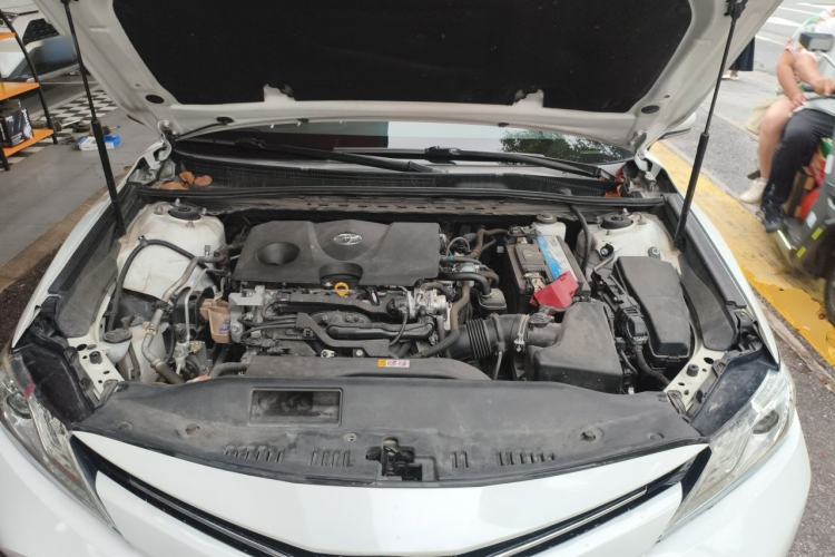 Used Toyota Camry 2019 Revised Version 2.0G Luxury Edition Engine Bay