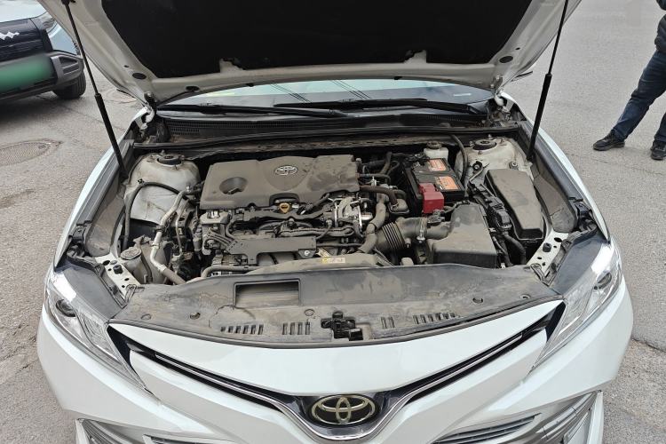 Used Toyota Camry 2019 2.5G Luxury Edition China V Standard Engine Bay