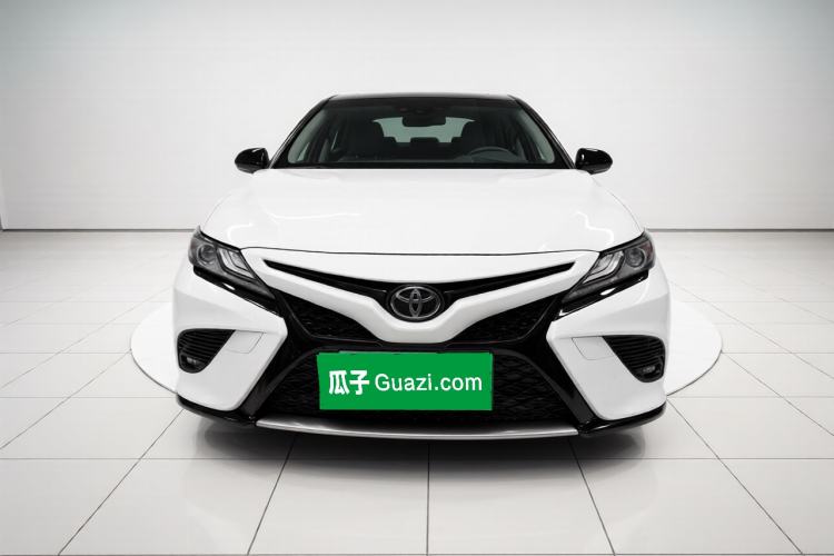 Used Toyota Camry 2019 2.0S FENGSHANG Version China VI Standard Exterior 1