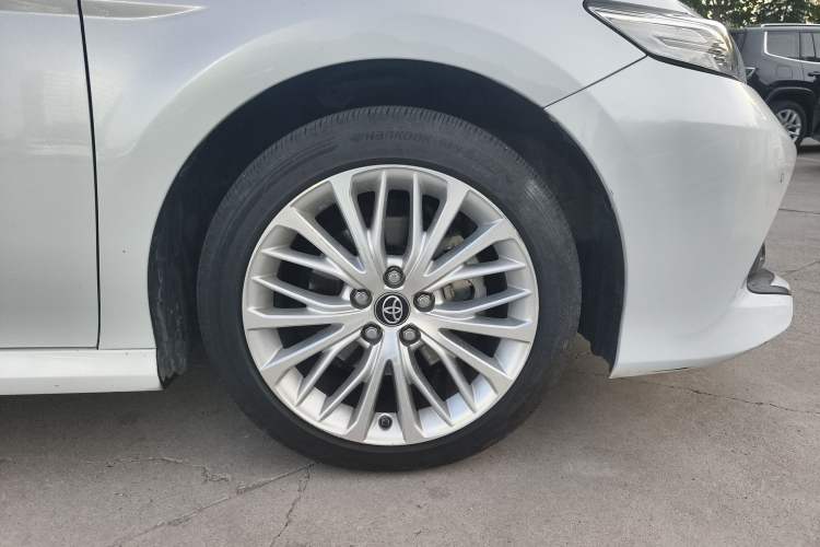 Used Toyota Camry 2019 2.5G Luxury Edition China VI Standard Exterior 1