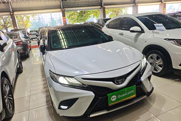 Used Toyota Camry 2019 2.5S FENGSHANG Version China VI Standard Exterior 1