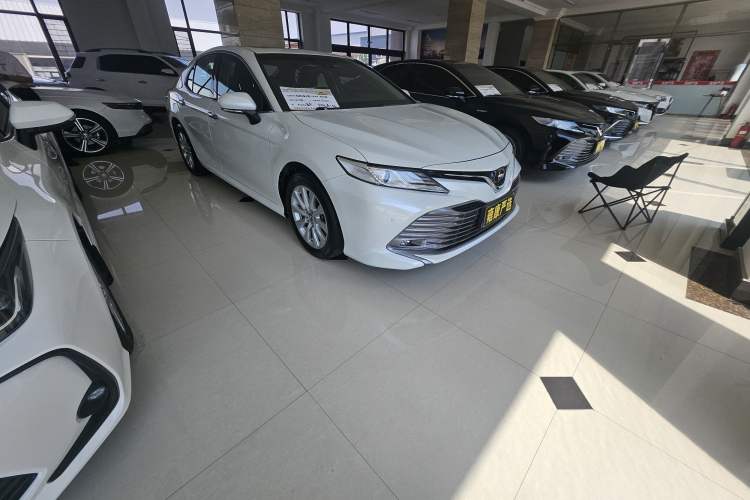 Used Toyota Camry 2019 2.0G Luxury Edition China V Standard Exterior 1