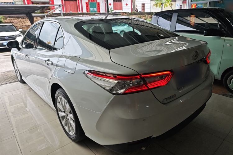 Used Toyota Camry 2019 Revised Version 2.0G Luxury Edition Exterior 1