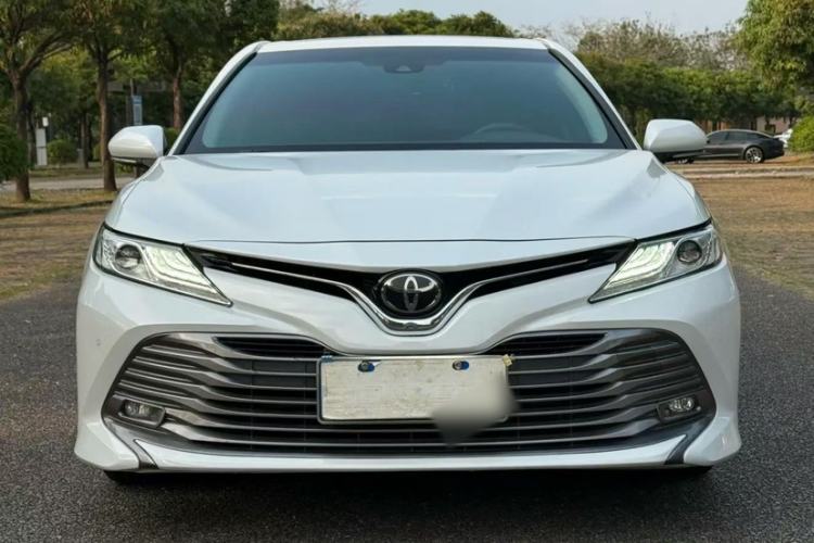 Used Toyota Camry 2019 2.0G Luxury Edition China VI Standard Exterior 1
