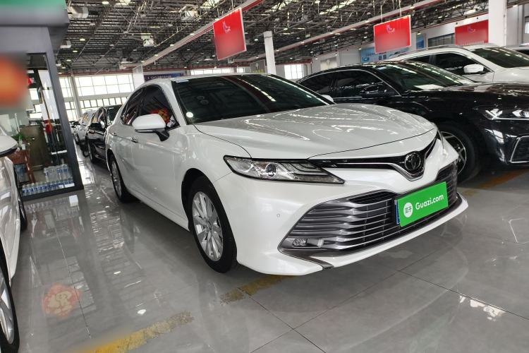 Used Toyota Camry 2019 Revised Version 2.0G Luxury Edition Exterior 2