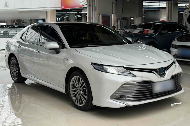 Used Toyota Camry 2019 Revised Version Dual-Engine 2.5 HG Luxury Edition Exterior 2