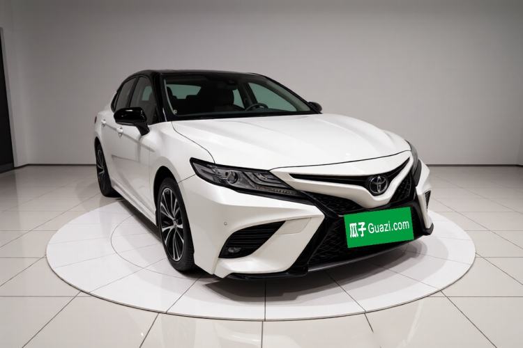 Used Toyota Camry 2019 2.0S FENGSHANG Version China VI Standard Exterior 2