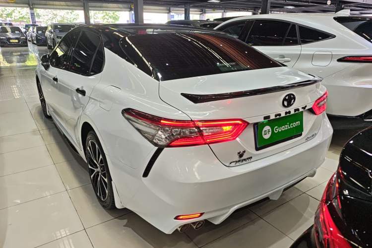 Used Toyota Camry 2019 2.5S FENGSHANG Version China VI Standard Exterior 2