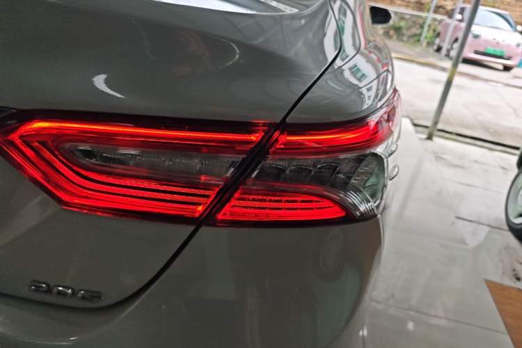 Used Toyota Camry 2019 Revised Version 2.0G Luxury Edition Exterior 2