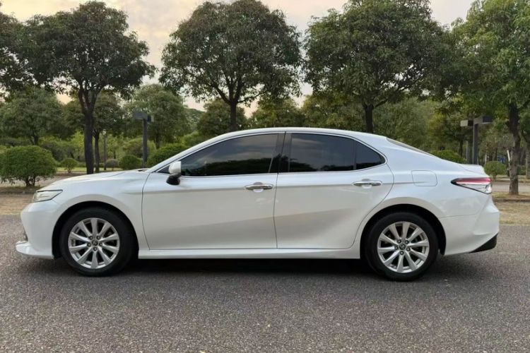 Used Toyota Camry 2019 2.0G Luxury Edition China VI Standard Exterior 2
